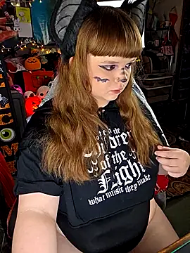 VelvetDiablo online show from 10/23/25, 12:20