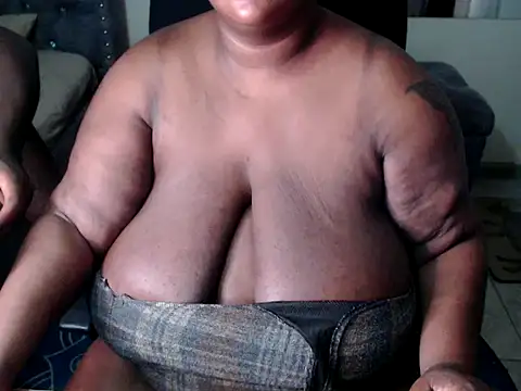 ebonybbwcouples online show from 11/27/25, 11:38