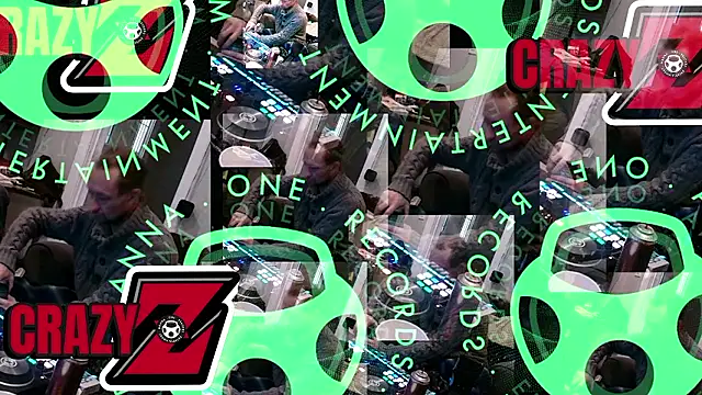 Snapshot of crazyzac chatting on 01/13/26, 06:06 crazyzac online show from 01/13/26, 06:06