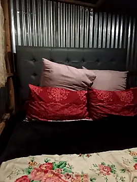 CuteHoney92 online show from 02/25/26, 06:30