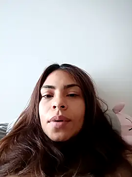 Ivanna2 online show from 12/18/25, 12:20