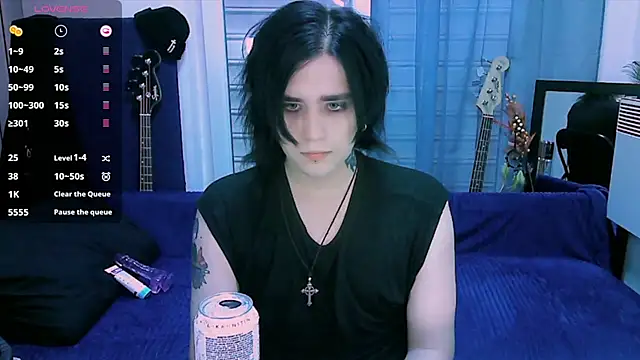 Snapshot of sademobeer chatting on 06/04/26, 01:05 sademobeer online show from 06/04/26, 01:05
