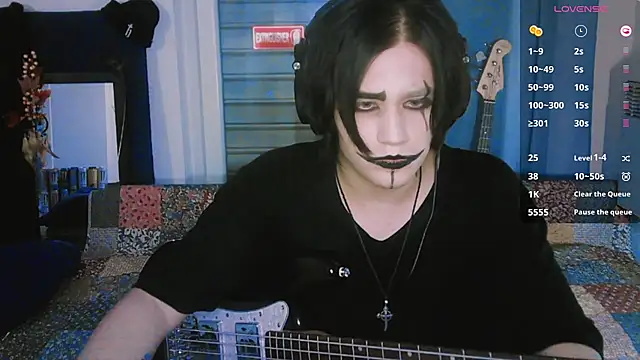 Snapshot of sademobeer chatting on 06/16/26, 10:32 sademobeer online show from 06/16/26, 10:32