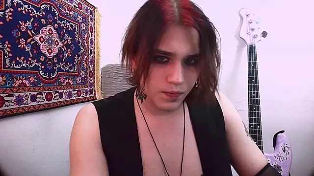 Snapshot of sademobeer chatting on 03/12/25, 08:20 sademobeer online show from 03/12/25, 08:20