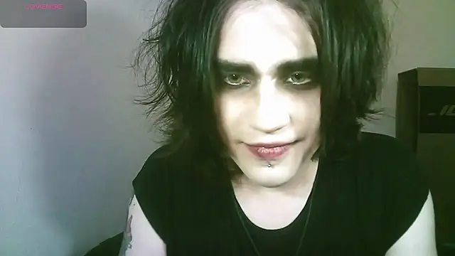 Snapshot of sademobeer chatting on 07/15/26, 10:28 sademobeer online show from 07/15/26, 10:28