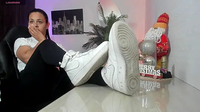 Amaia Bushida online show from 11/25/25, 02:12