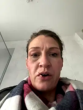 CherrysWetCam online show from 12/21/25, 01:57