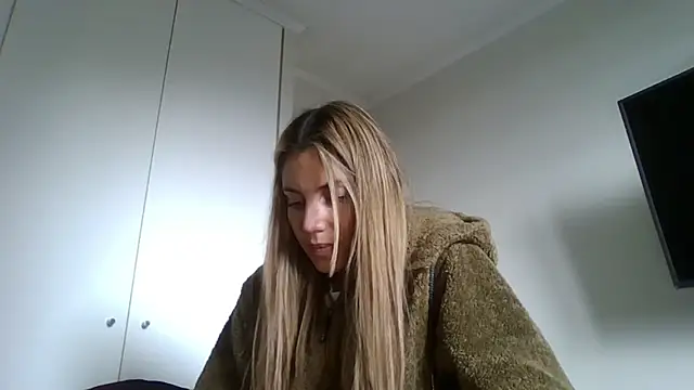 alaanna new online show from 10/03/25, 06:53