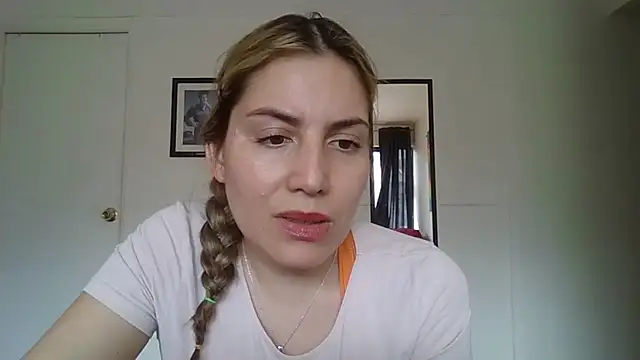 alaanna new online show from 09/17/25, 06:10