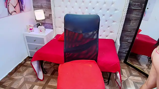 TRINY TS online show from 10/31/25, 09:32