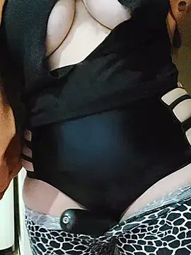 Love Tina56 online show from 11/29/25, 06:13