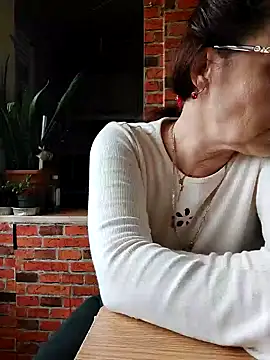 Love Tina56 online show from 10/28/25, 06:34