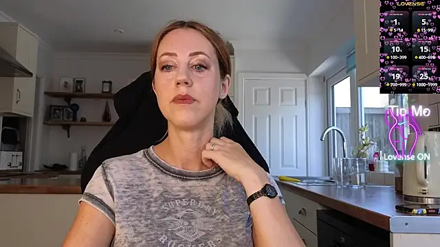 stripmequick online show from 06/25/26, 09:14