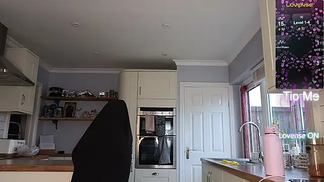 stripmequick online show from 11/11/25, 10:43