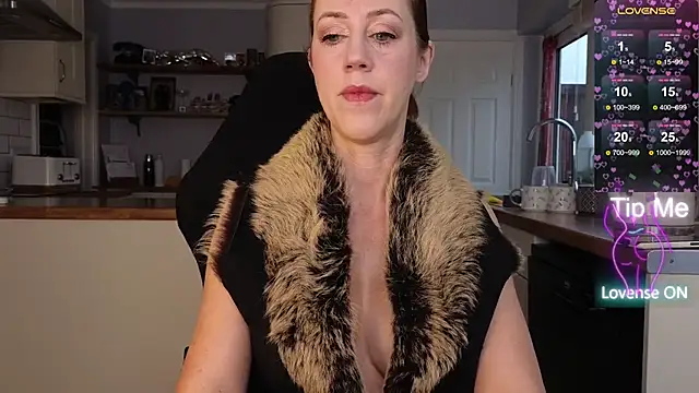 stripmequick online show from 12/18/25, 11:47