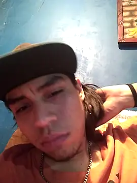 AlexAlejandro13 online show from 02/20/26, 04:31