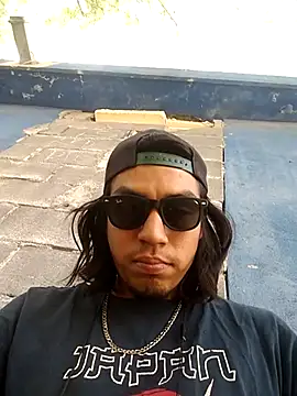 AlexAlejandro13 online show from 03/15/26, 08:27