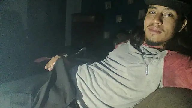 AlexAlejandro13 online show from 04/15/26, 07:25