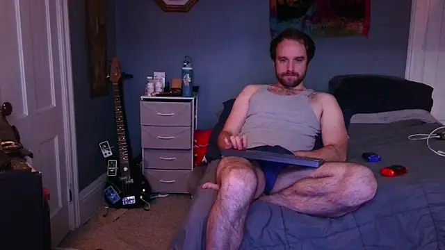 Snapshot of hpluvsplata chatting on 10/15/25, 12:24 hpluvsplata online show from 10/15/25, 12:24