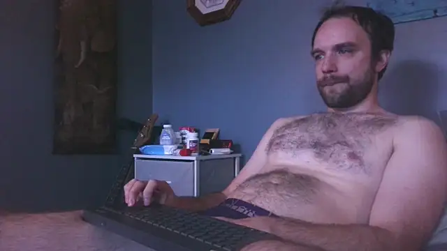 Snapshot of hpluvsplata chatting on 10/06/25, 12:28 hpluvsplata online show from 10/06/25, 12:28