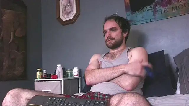 Snapshot of hpluvsplata chatting on 11/11/25, 02:34 hpluvsplata online show from 11/11/25, 02:34