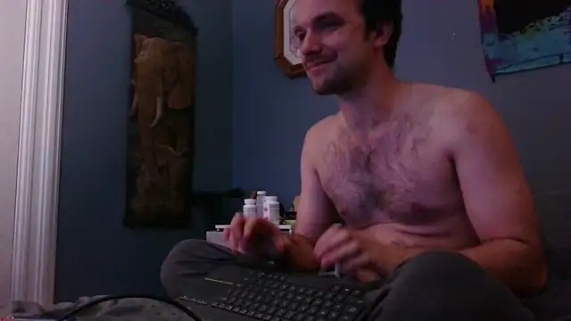 Snapshot of hpluvsplata chatting on 10/22/25, 12:37 hpluvsplata online show from 10/22/25, 12:37