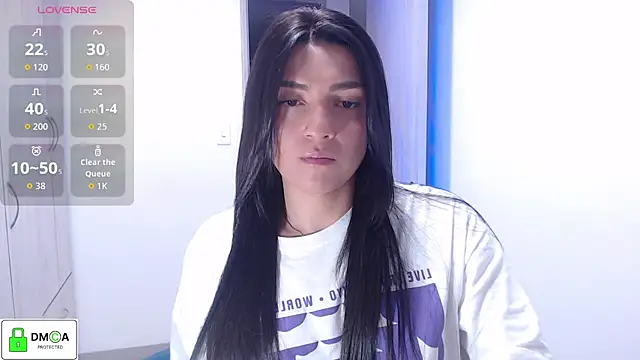 EricaVanderhill online show from 10/31/25, 09:43