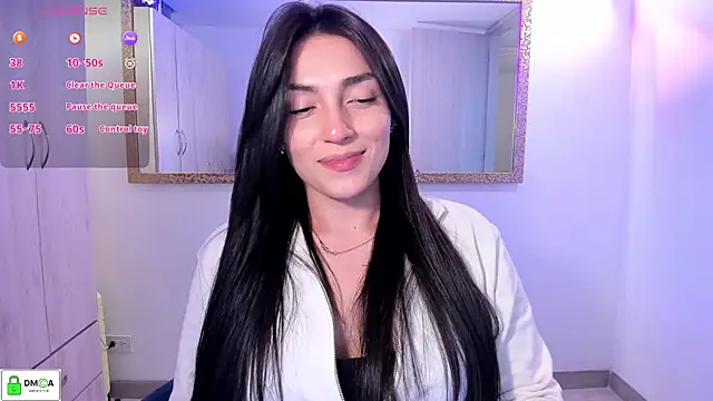 EricaVanderhill online show from 04/07/26, 01:07