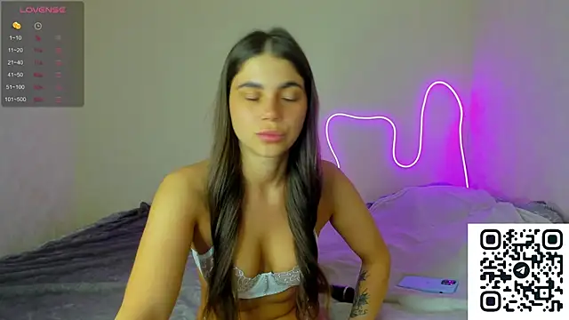 Bella Foryou online show from 11/07/25, 11:08