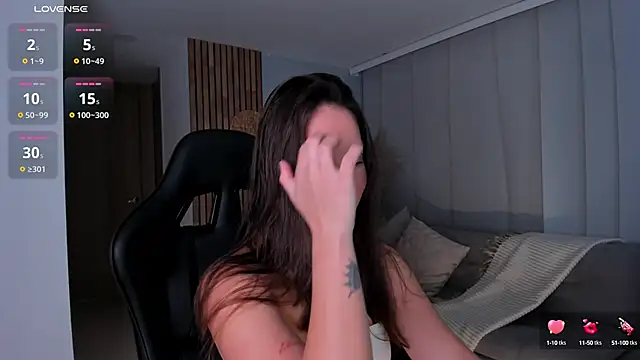 AnnieHallX online show from 03/19/25, 01:10