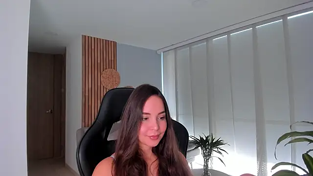 AnnieHallX online show from 04/25/26, 09:12