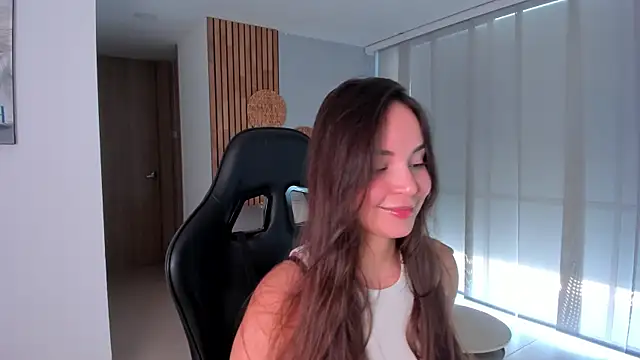 AnnieHallX online show from 08/02/26, 07:44