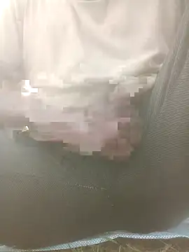 FinableKnee online show from 10/20/25, 02:57