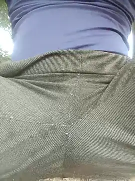 FinableKnee online show from 10/12/25, 04:03