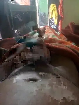 FinableKnee online show from 10/31/25, 01:57