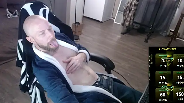 MaxRouger online show from 03/01/26, 03:56