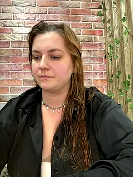 CandyShoopp online show from 10/28/25, 06:18