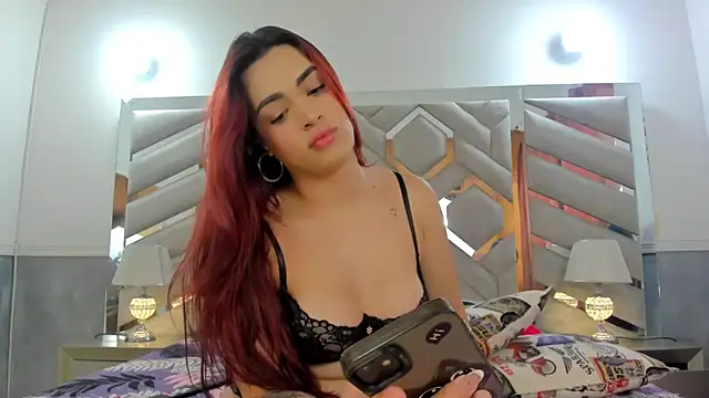 Snapshot of alexandra_fire69x chatting on 11/14/25, 03:48 alexandra fire69x online show from 11/14/25, 03:48