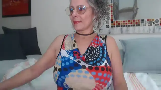 Snapshot of Pinkboobie chatting on 09/19/25, 03:05 Pinkboobie online show from 09/19/25, 03:05
