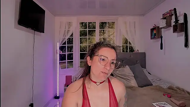 vanessabrown  online show from 04/14/26, 04:12