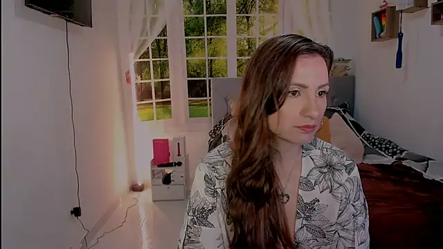 vanessabrown  online show from 05/08/26, 02:10