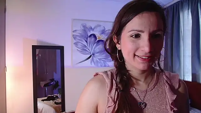 Snapshot of vanessabrown_ chatting on 03/07/25, 05:06 vanessabrown online show from 03/07/25, 05:06