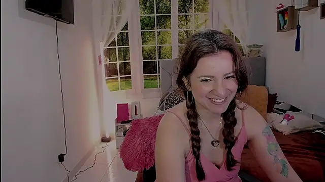 vanessabrown  online show from 05/09/26, 03:26