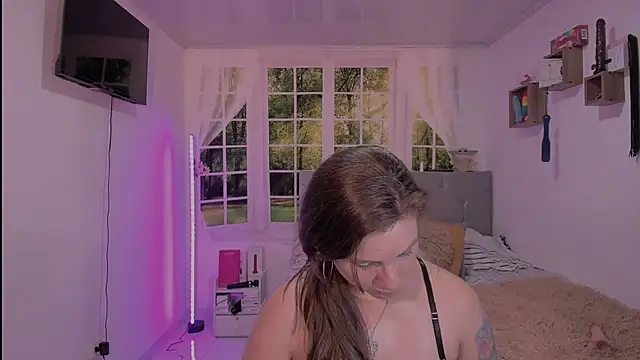 vanessabrown  online show from 03/31/26, 04:53