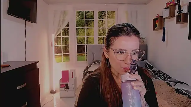 vanessabrown  online show from 05/30/26, 08:25