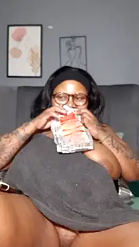 PearlSexxy69 online show from 02/21/26, 06:21