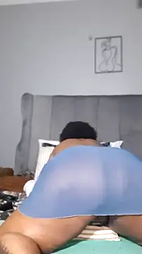 PearlSexxy69 online show from 05/19/26, 04:14