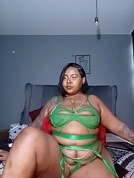 PearlSexxy69 online show from 06/28/26, 05:03