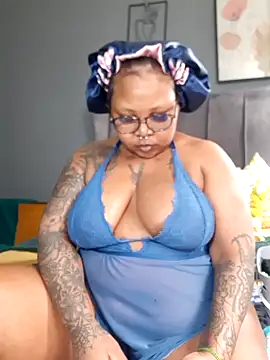 PearlSexxy69 online show from 10/15/25, 07:05