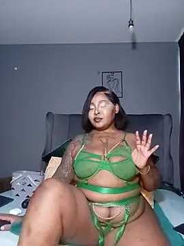 PearlSexxy69 online show from 07/09/26, 05:08